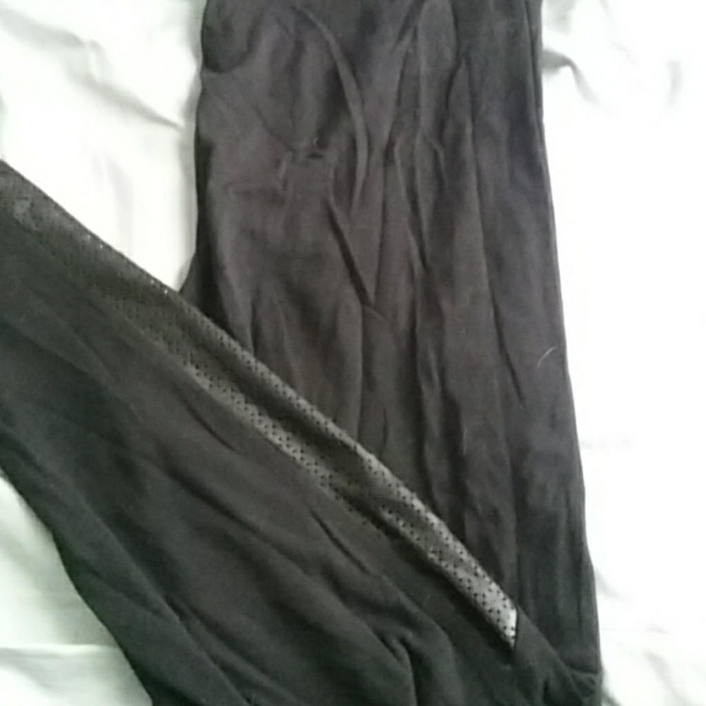 Black legging with leather detail